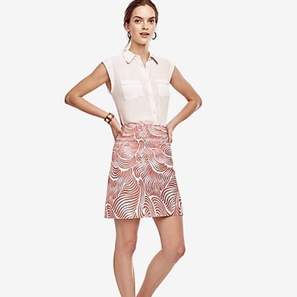 Women's EUC Ann Taylor‎ Wave Stretch Cotton Skirt | Size 8 - Picture 1 of 4